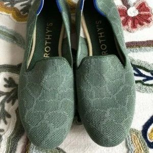 Like new safari print Rothy’s loafers